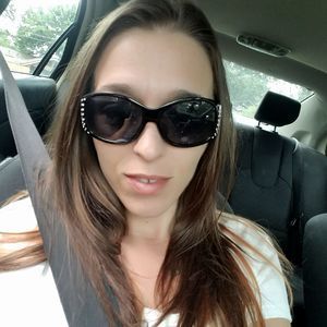 Meet your Posher, Traci